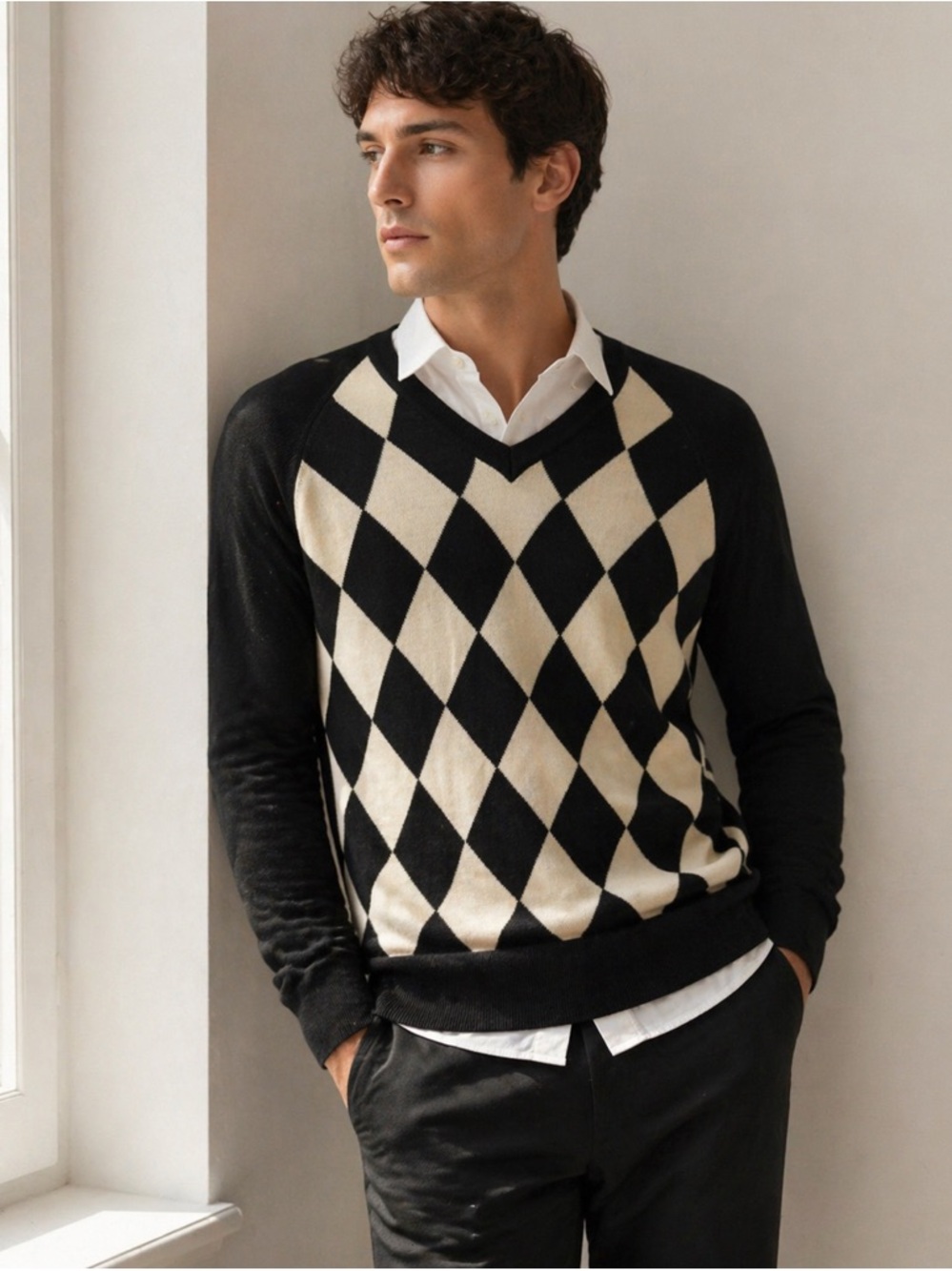 Club Monaco 100% Merino Wool Sweater L Argyle  Black Cream Preppy Academia A6